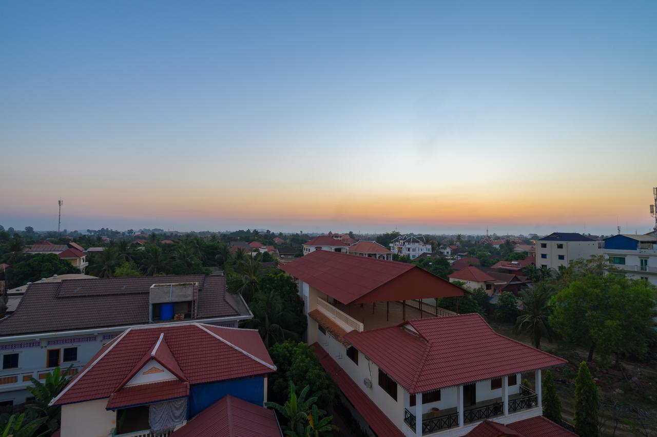 Beyond Yangon Inn Siem Reap Exteriör bild