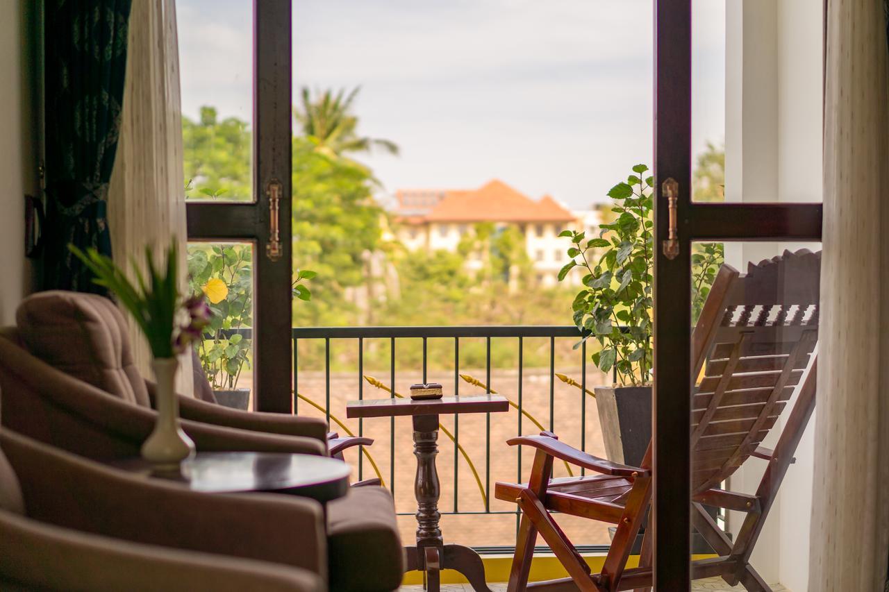 Beyond Yangon Inn Siem Reap Exteriör bild