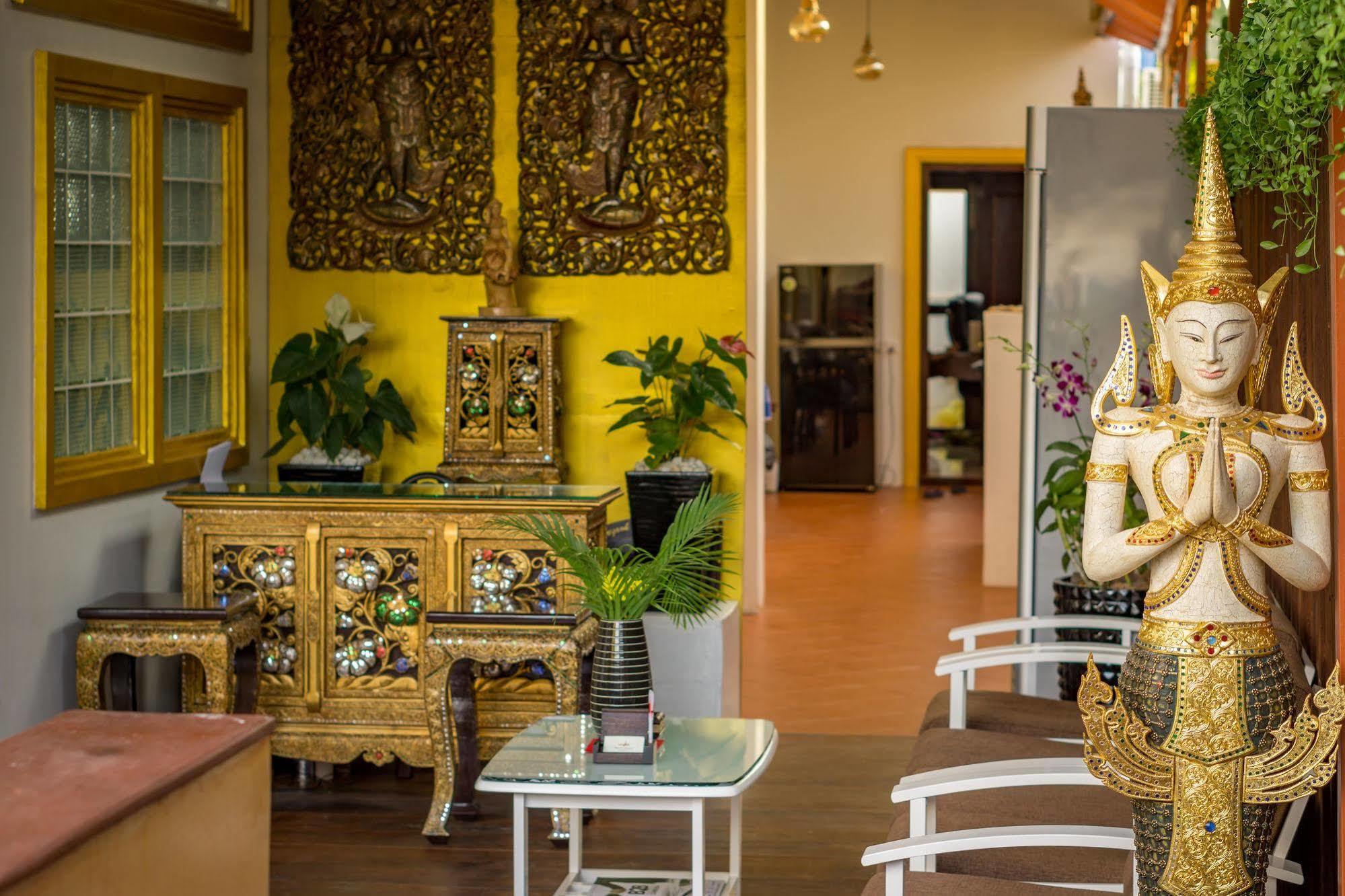 Beyond Yangon Inn Siem Reap Exteriör bild