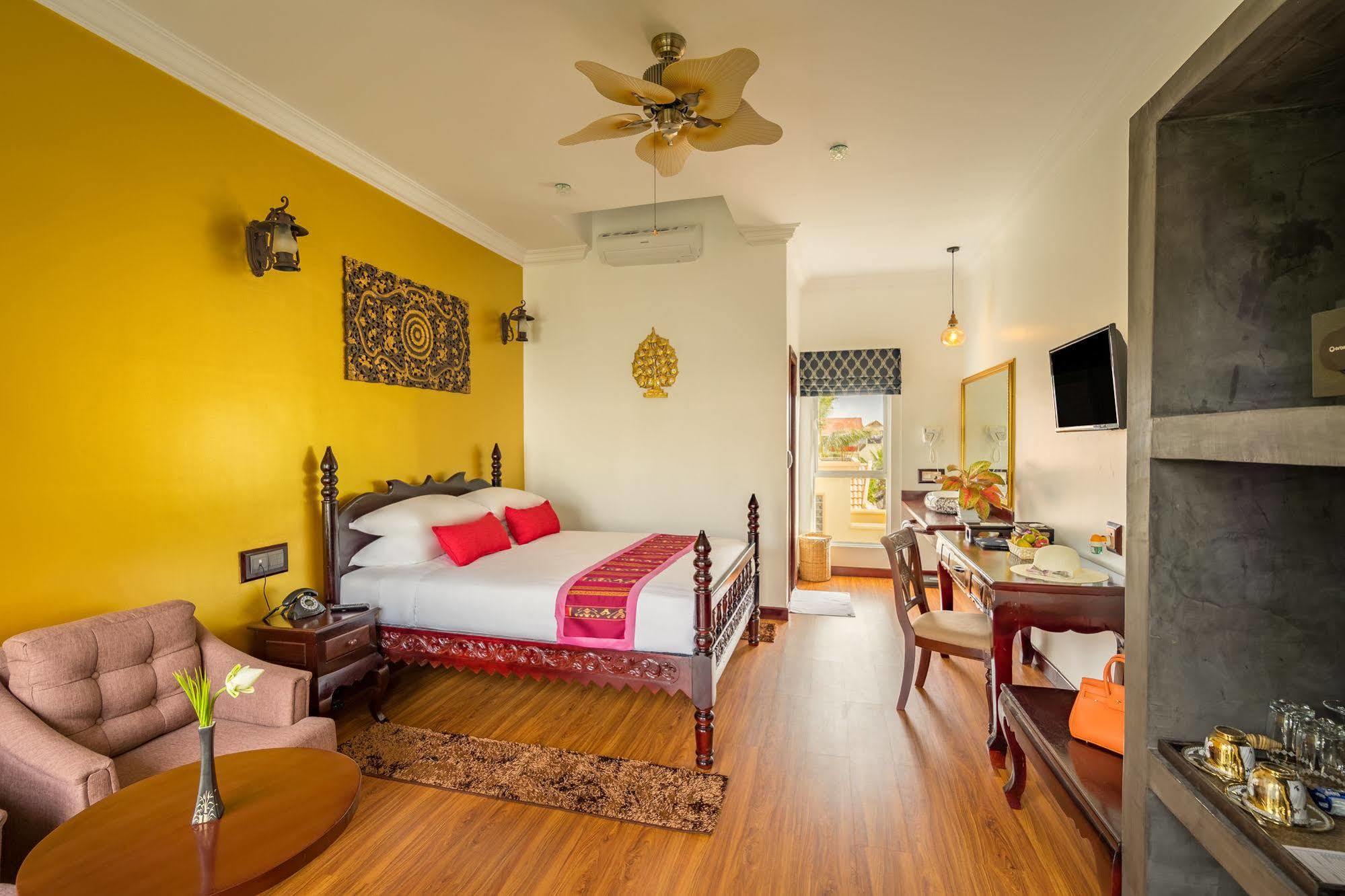 Beyond Yangon Inn Siem Reap Exteriör bild