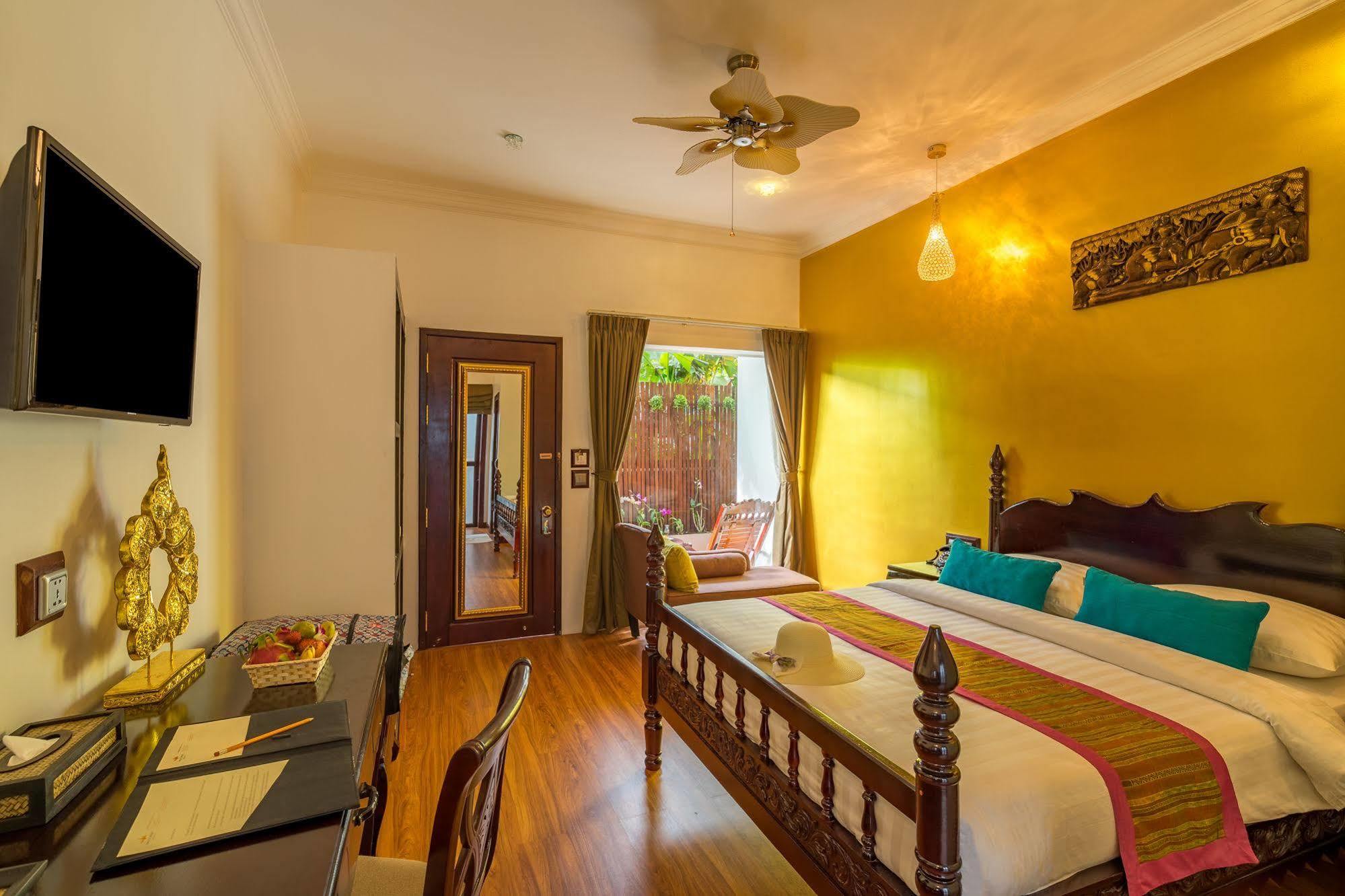 Beyond Yangon Inn Siem Reap Exteriör bild